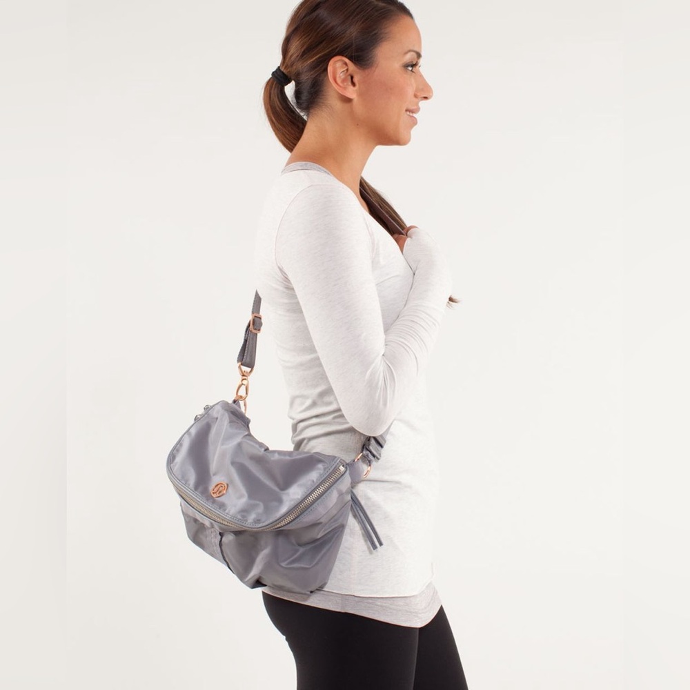 Lululemon Good Fortune Bag Fossil Gray Rose Gold Accents Preowned